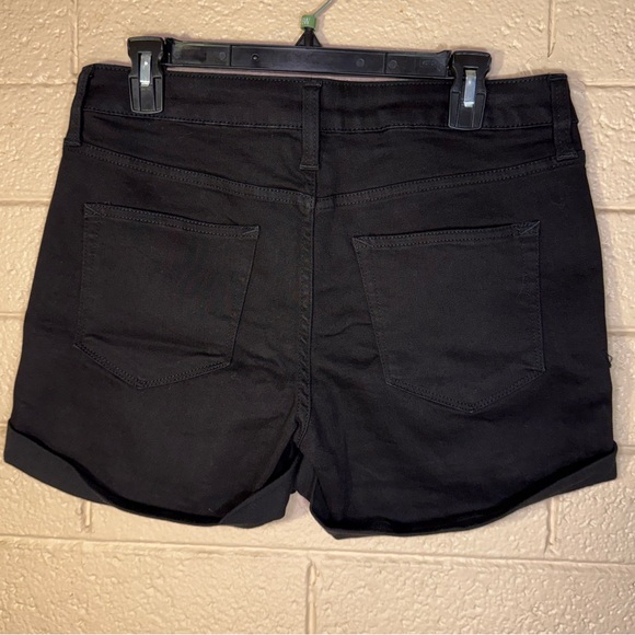 a.n.a Women's Black Ripped Jean Shorts - Picture 2 of 8